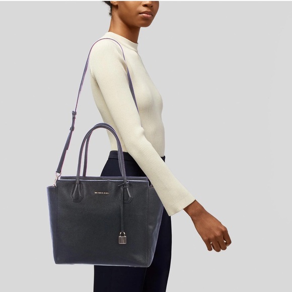 MICHAEL KORS MERCER BLACK TOTE NEW WITHOUT TAG LARGE - Picture 2 of 8